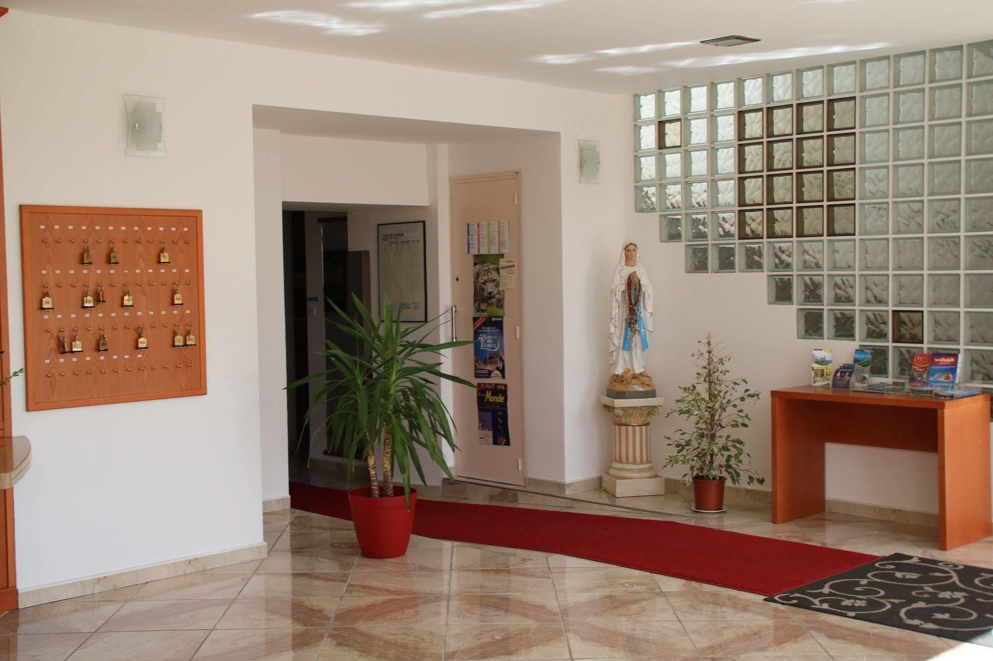 Hotel Lutetia Lourdes Exterior foto